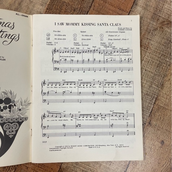 Christmas Greetings 100 Greatest Christmas Songs Organ Music Book Notes Holiday - Picture 4 of 9